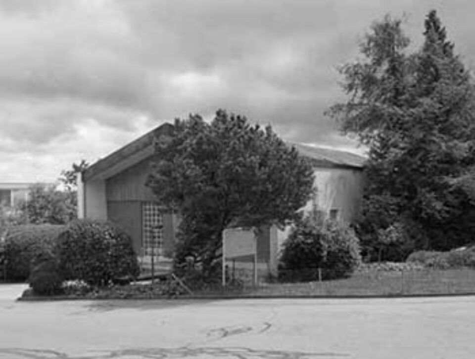 Bauland mit Kirchengebäude, Worb